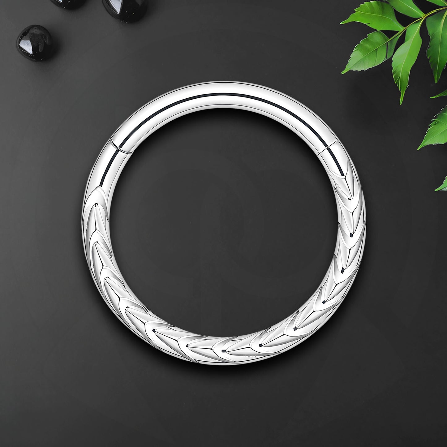 Titanium Clicker Ring with Arrows Pattern