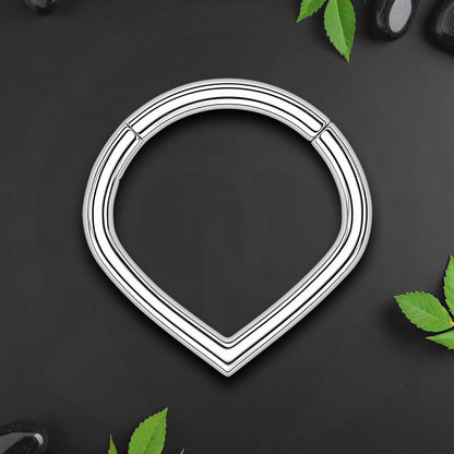 Titanium Clicker Ring in V Shape Style